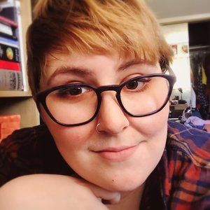 Meet your Posher, Elizabeth